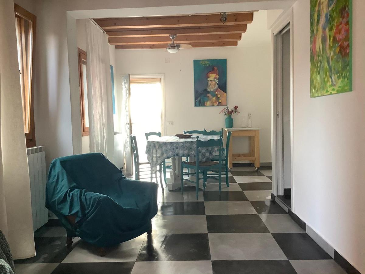 Night Galleria Holiday Home - Bed & Art In Burano - The Pink House Exteriör bild