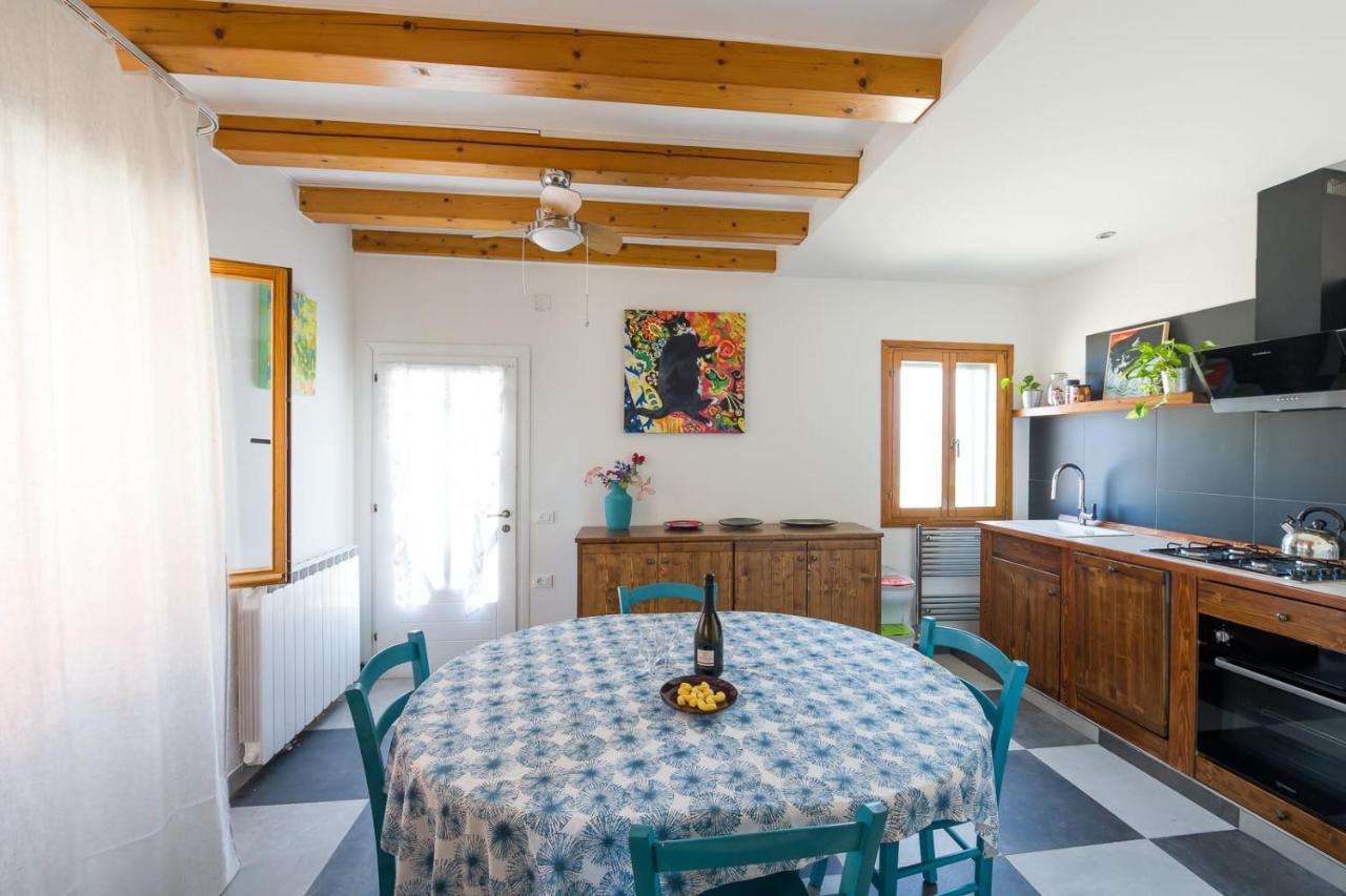 Night Galleria Holiday Home - Bed & Art In Burano - The Pink House Exteriör bild