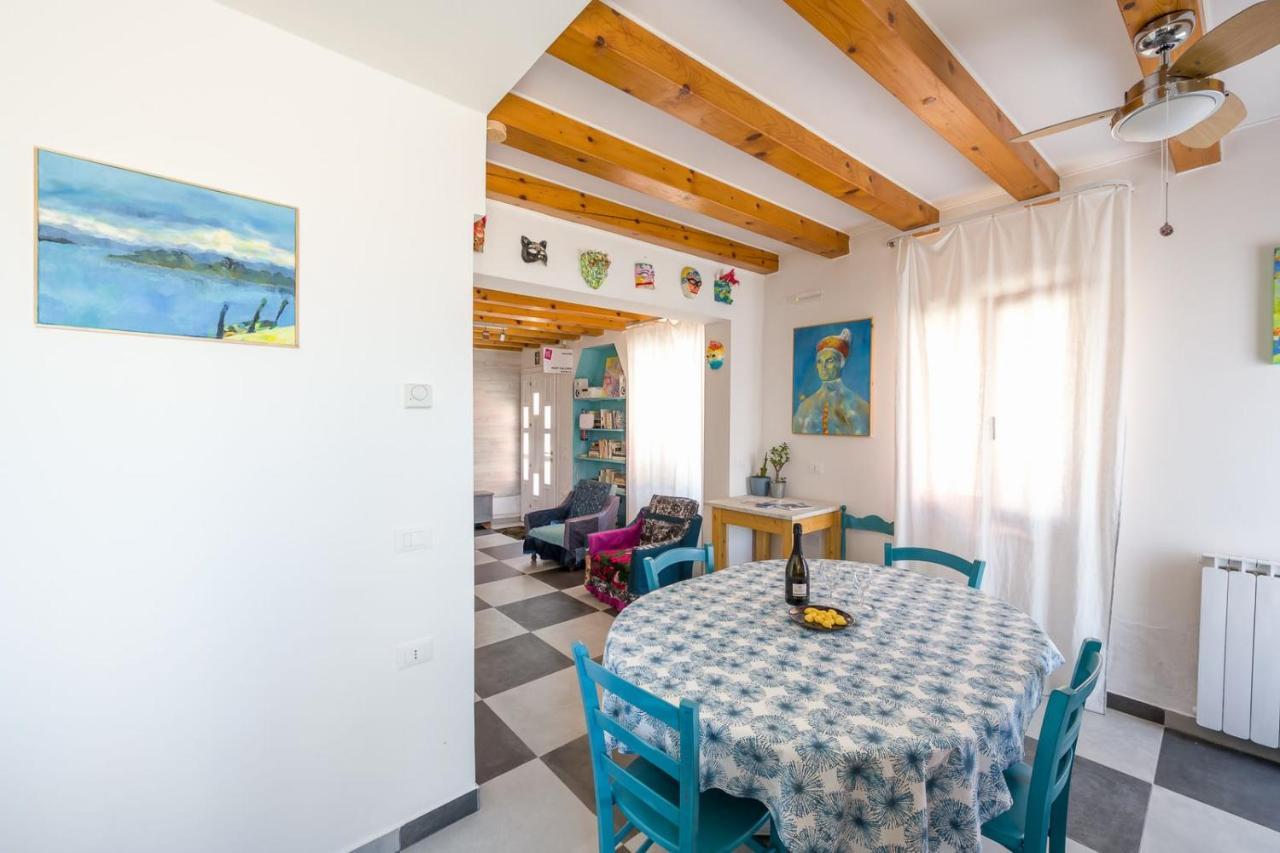 Night Galleria Holiday Home - Bed & Art In Burano - The Pink House Exteriör bild