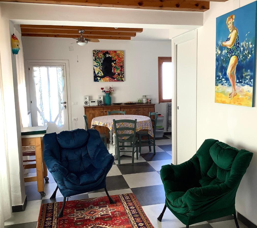 Night Galleria Holiday Home - Bed & Art In Burano - The Pink House Exteriör bild