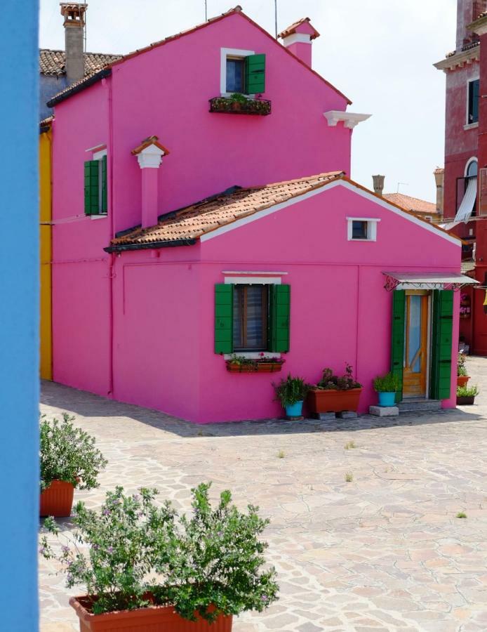 Night Galleria Holiday Home - Bed & Art In Burano - The Pink House Exteriör bild